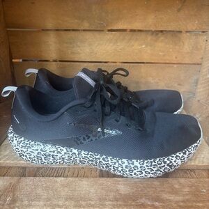 Brooks Revel 6 Snow Leopard Running Shoes size 11